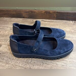 Vionic Uptown Mary Jane Size 9 Wide Navy Blue Shoes